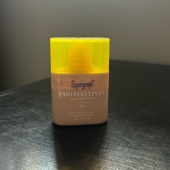 Supergoop Protec(tint) Daily Skin Tint SPF 50 ☀️ Shade 20C - Picture 2 of 8